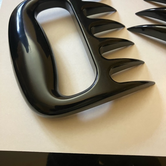 Set of 2 BBQ Meat Claws , Pork Shredder and handler, Essential for BBQ Pros - Picture 2 of 4